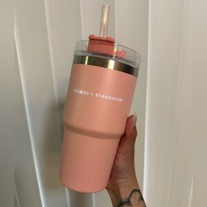 ⭐️SOLD⭐️ NWT 20oz Starbucks x Stanley Korea Peach